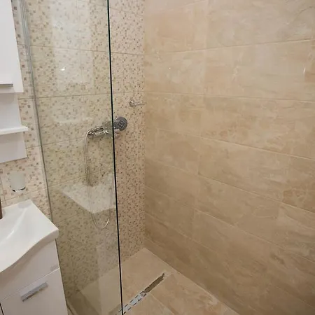 Ana 2 Apartament *