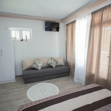 Ana 2 Apartament *